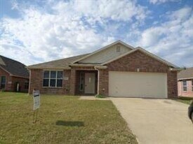 1405 Julie St in Seagoville, TX - Building Photo