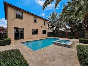 144 NE 26th Ave in Homestead, FL - Building Photo - Building Photo