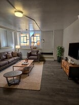 801.5 High St, Unit 8015 in Holyoke, MA - Building Photo