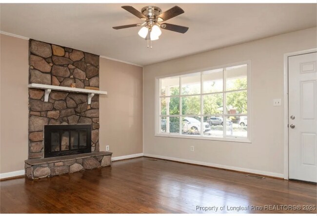 295 Warton Ln in Fayetteville, NC - Foto de edificio - Building Photo