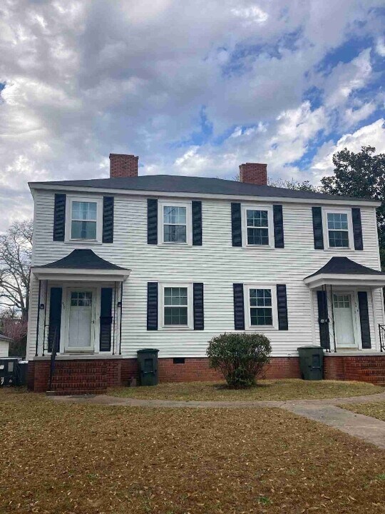 508 Entwistle St in Hamlet, NC - Building Photo
