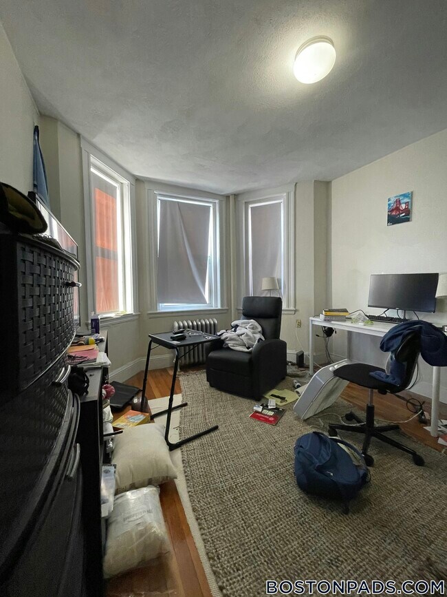 1179 Boylston St, Unit 15 in Boston, MA - Foto de edificio - Building Photo