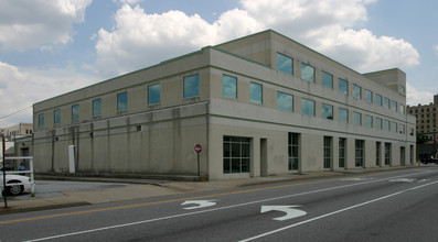 220 W Brambleton Ave in Norfolk, VA - Building Photo - Other