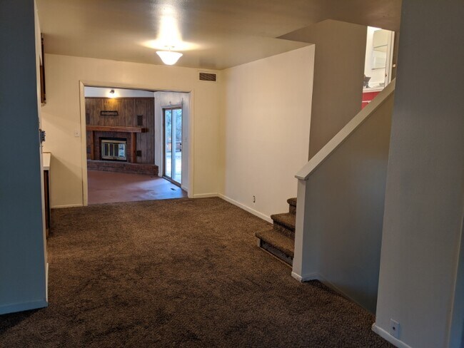 1620 Lakeridge Ct in Fort Collins, CO - Building Photo - Building Photo