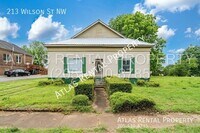 213 Wilson St NW