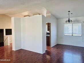 37933 Rosemarie St in Palmdale, CA - Building Photo - Building Photo