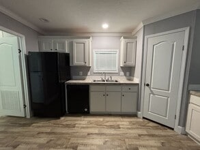 10 Gatehouse Ct in Daytona Beach, FL - Building Photo - Building Photo