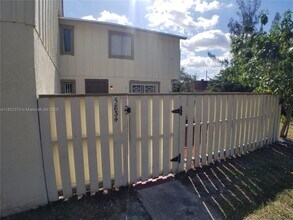 5834 NW 21st St in Lauderhill, FL - Building Photo - Building Photo