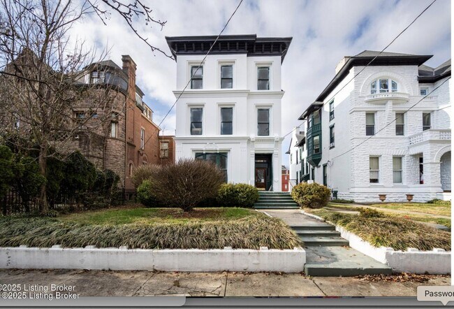 property at 1018 S 3rd St