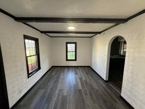 713 Crawford Ave in Duquesne, PA - Building Photo - Building Photo