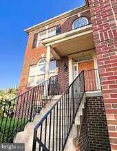 7205 Lyndam Hill Cir in Lorton, VA - Building Photo - Building Photo