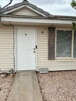 220 N Jones St in Moapa Valley, NV - Building Photo