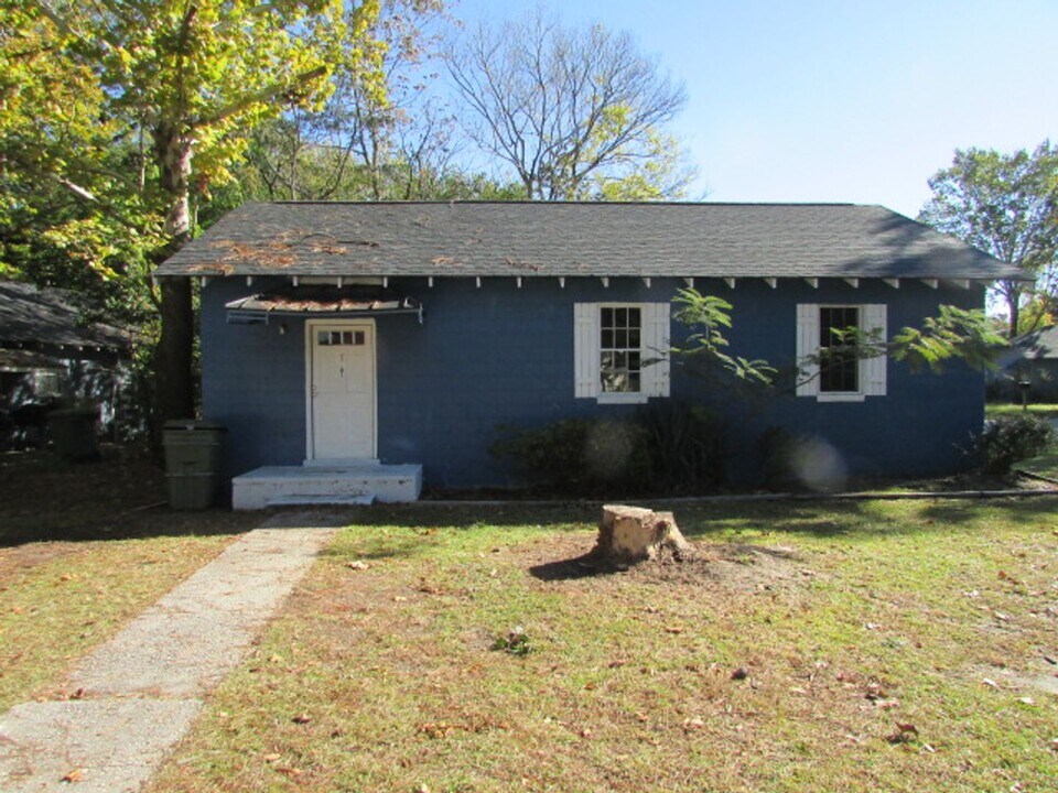 7 Burgess Ct in Sumter, SC - Building Photo
