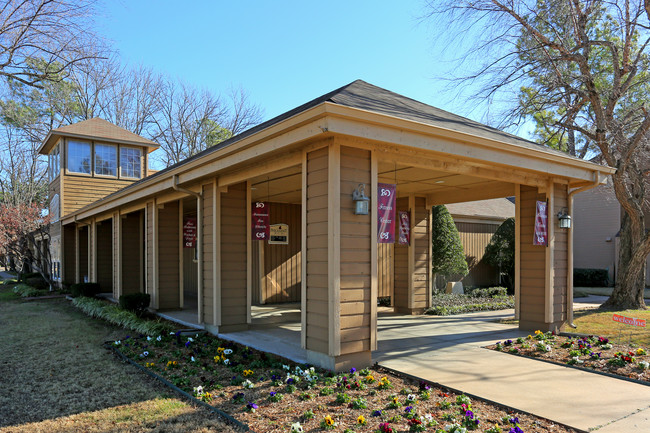 Pheasant Run Apartments in Tulsa, OK - Foto de edificio - Building Photo