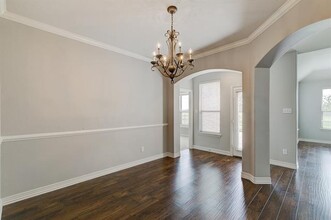 1441 Meadows Ave in Lantana, TX - Building Photo - Building Photo