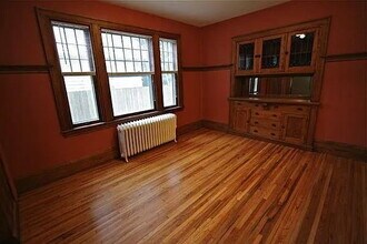 823 Hamline Ave N in St. Paul, MN - Building Photo - Building Photo