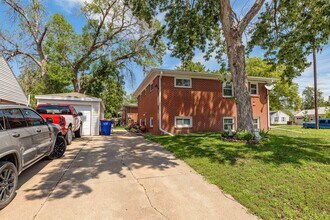 387 S 44th St in Lincoln, NE - Building Photo - Building Photo
