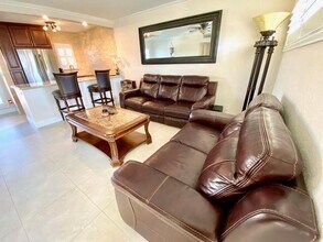 731 Hummingbird Way in North Palm Beach, FL - Building Photo - Building Photo