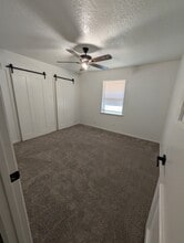 200 Bonnie Bell Ln, Unit 1 in Springtown, TX - Foto de edificio - Building Photo