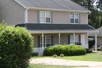 200 and 201 Ashley Ln. in Laurens, SC - Building Photo - Other