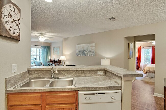 HarborOne in Beaufort, SC - Building Photo - Building Photo