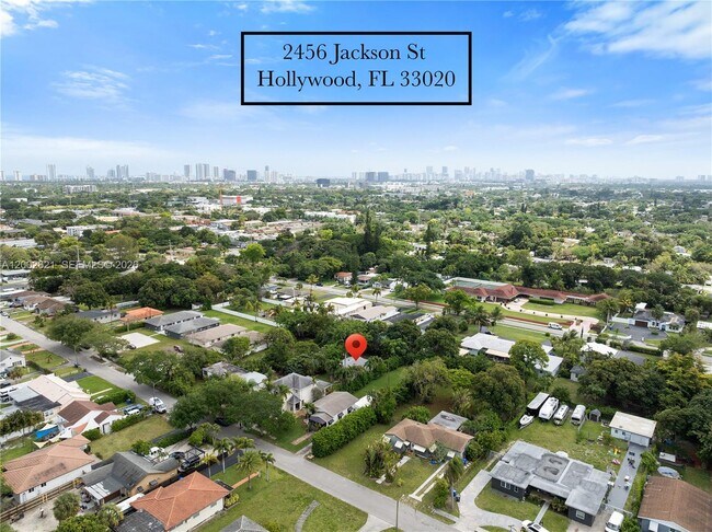 2456 Jackson St in Hollywood, FL - Building Photo - Building Photo