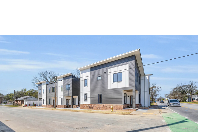property at 2248 Bailey Ave