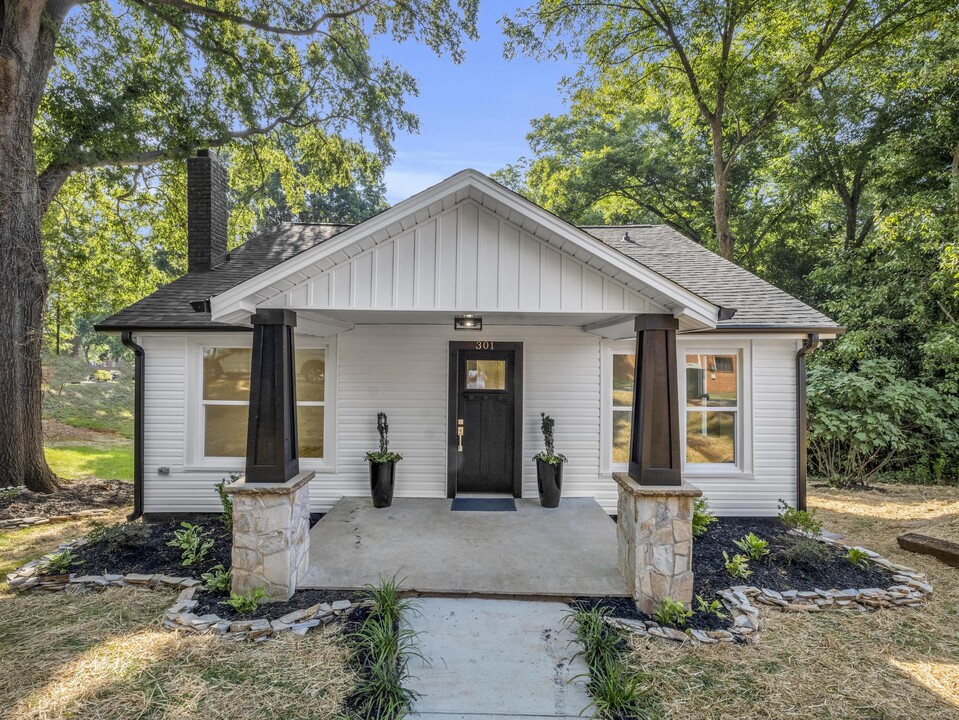 301 S Cherokee St in Kings Mountain, NC - Building Photo