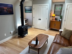 8 Locke Ln in Mill Valley, CA - Building Photo - Building Photo