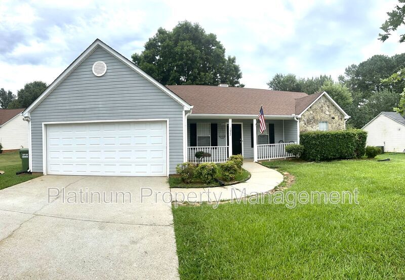 1022 Windsor Dr in Monroe, GA - Building Photo
