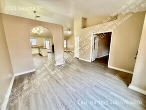 1705 Shasta St in Casa Grande, AZ - Building Photo - Building Photo