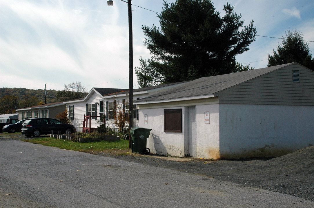 Valley View Honey Brook in Honey Brook, PA - Building Photo