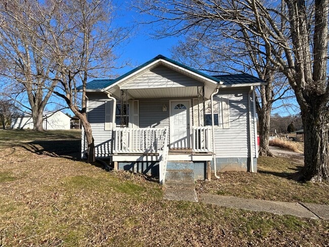 property at 2072 Valley Creek Rd