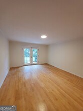 5400 Roswell Rd in Atlanta, GA - Building Photo - Building Photo