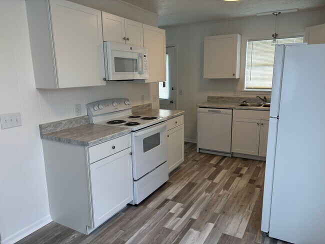 3923 W 22nd St in Panama City, FL - Building Photo - Building Photo