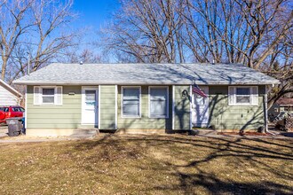 800-828 Hartford Ave in Des Moines, IA - Building Photo - Building Photo