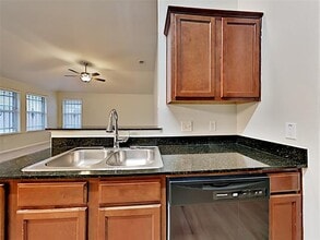 1602 Canary Island Ct in Dallas, TX - Building Photo - Building Photo