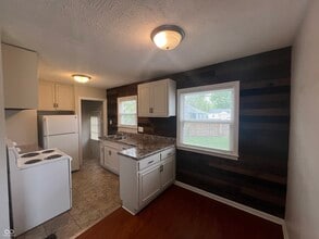 5322 E 19th Pl in Indianapolis, IN - Building Photo - Building Photo