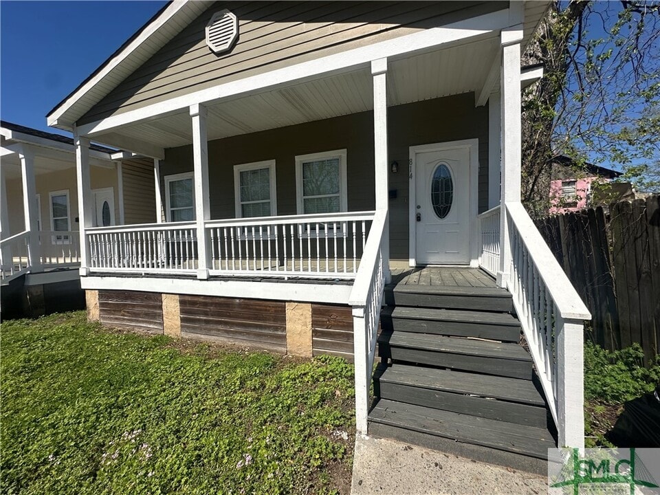 814 W 44th St in Savannah, GA - Foto de edificio
