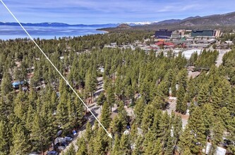 3676 Rocky Point Rd, Unit B in South Lake Tahoe, CA - Foto de edificio - Building Photo