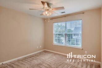 18 Rockridge Dr in Newnan, GA - Building Photo - Building Photo
