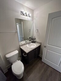 155 Iron Horse Dr E photo'