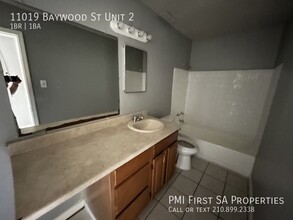 11019 Baywood St in San Antonio, TX - Building Photo - Building Photo