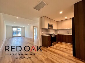 5801 Camerford Ave in Los Angeles, CA - Building Photo - Building Photo