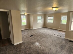 1718 19th Ave in Rock Island, IL - Building Photo - Building Photo