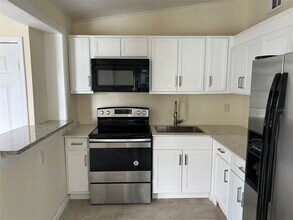 682 Walkup Dr in Orlando, FL - Building Photo - Building Photo