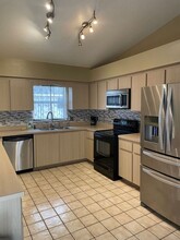 849 Mendoza Dr in Kissimmee, FL - Building Photo - Building Photo