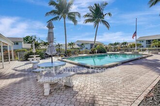 6731 Panther Ln in Ft. Myers, FL - Building Photo - Building Photo