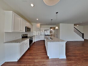 104 Garrison Grv Ct in Mooresville, NC - Foto de edificio - Building Photo