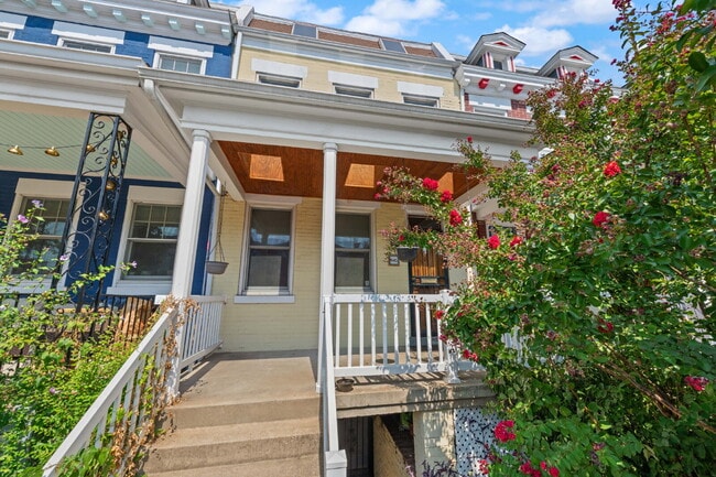 property at 445 Newton Pl NW